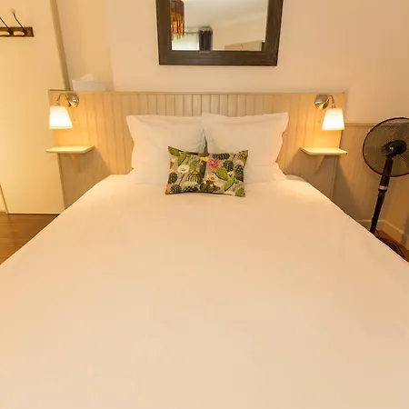La Maison Cachee Guest house *