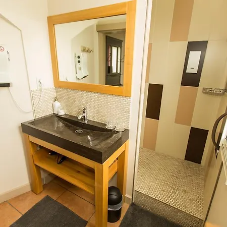 La Maison Cachee Guest house *